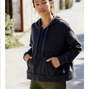 IN STORES NOW** FREE PEOPLE WORK IT OUT HOODIE XS